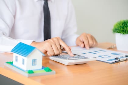 Los inquilinos que deban realizar el ajuste anual de los contratos de alquiler enfrentarán aumentos de 112.96%