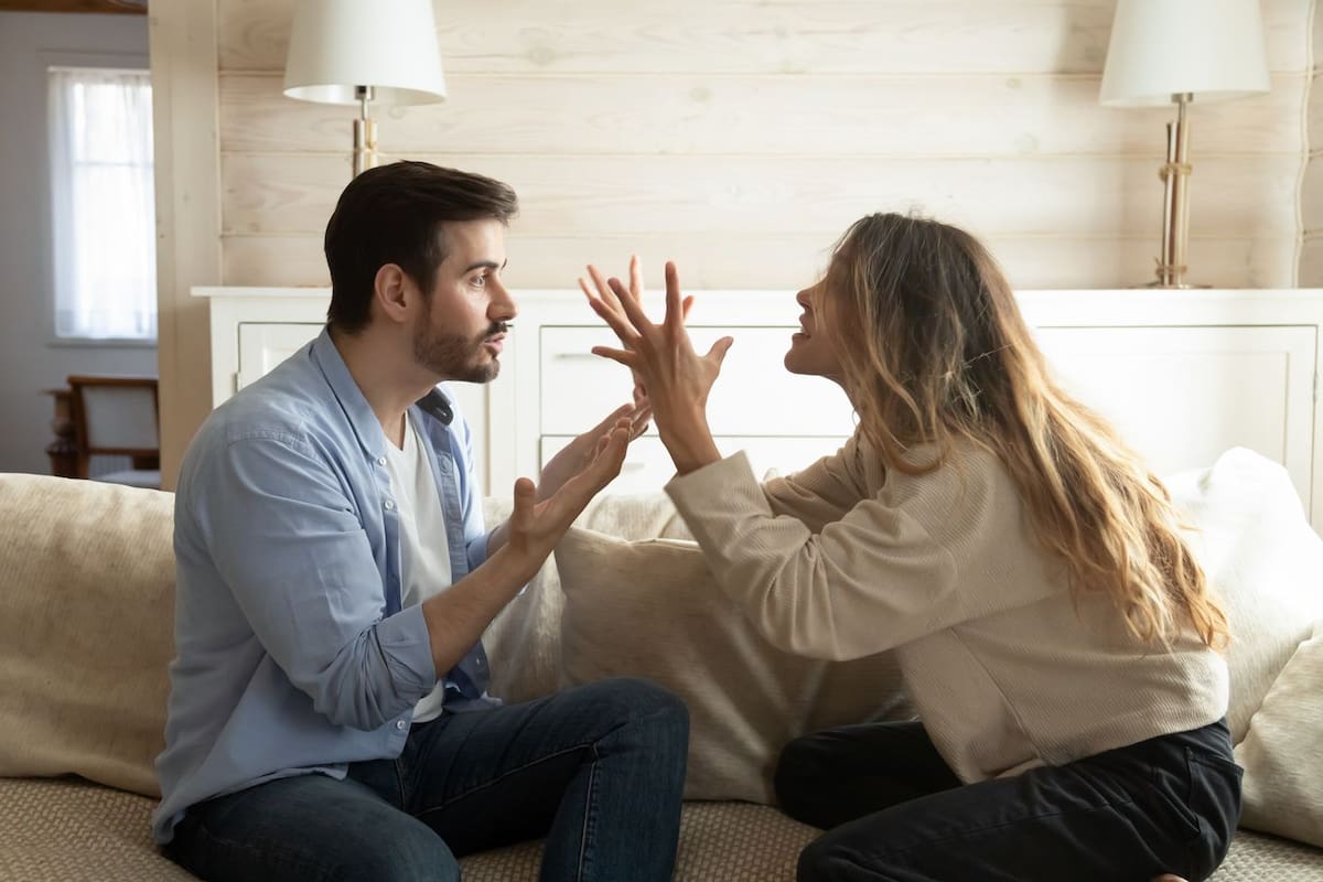 Los insultos y la descalificación son expresiones simbólicas de la violencia, que fácilmente pasan de la palabra al acto. ¿Pero cuál es su mecanismo de acción?