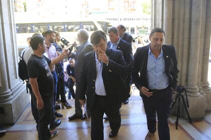 Los dirigentes del campo al ingresar a la reunión con el Gobierno nacional