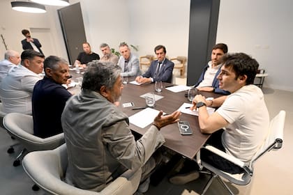 Los integrantes de Provincias Unidas se reunieron con la CGT.