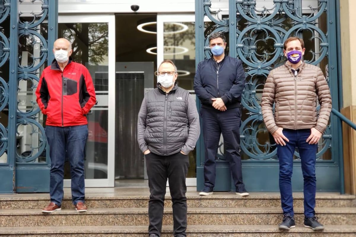 Los intendentes Grindetti, Valenzuela, Macri y Garro decidieron no acompañar el anuncio de Kicillof sobre el aumento a la Policìa bonaerense