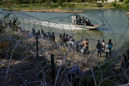Los intentos de controlar la frontera del gobernador Greg Abbott derivaron en un enfrentamiento jurídico de alto nivel
