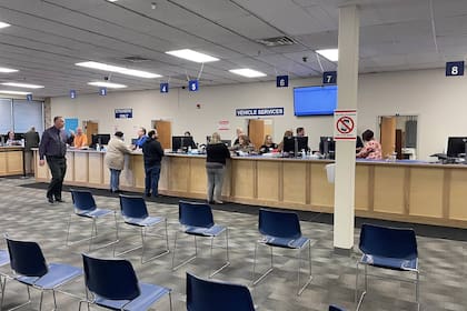 Los interesados en adquirir esta credencial reforzada deberán solicitar un turno en las oficinas del DMV (Archivo)
