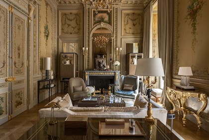 Los interiores son un gran ejemplo de elegancia francesa.