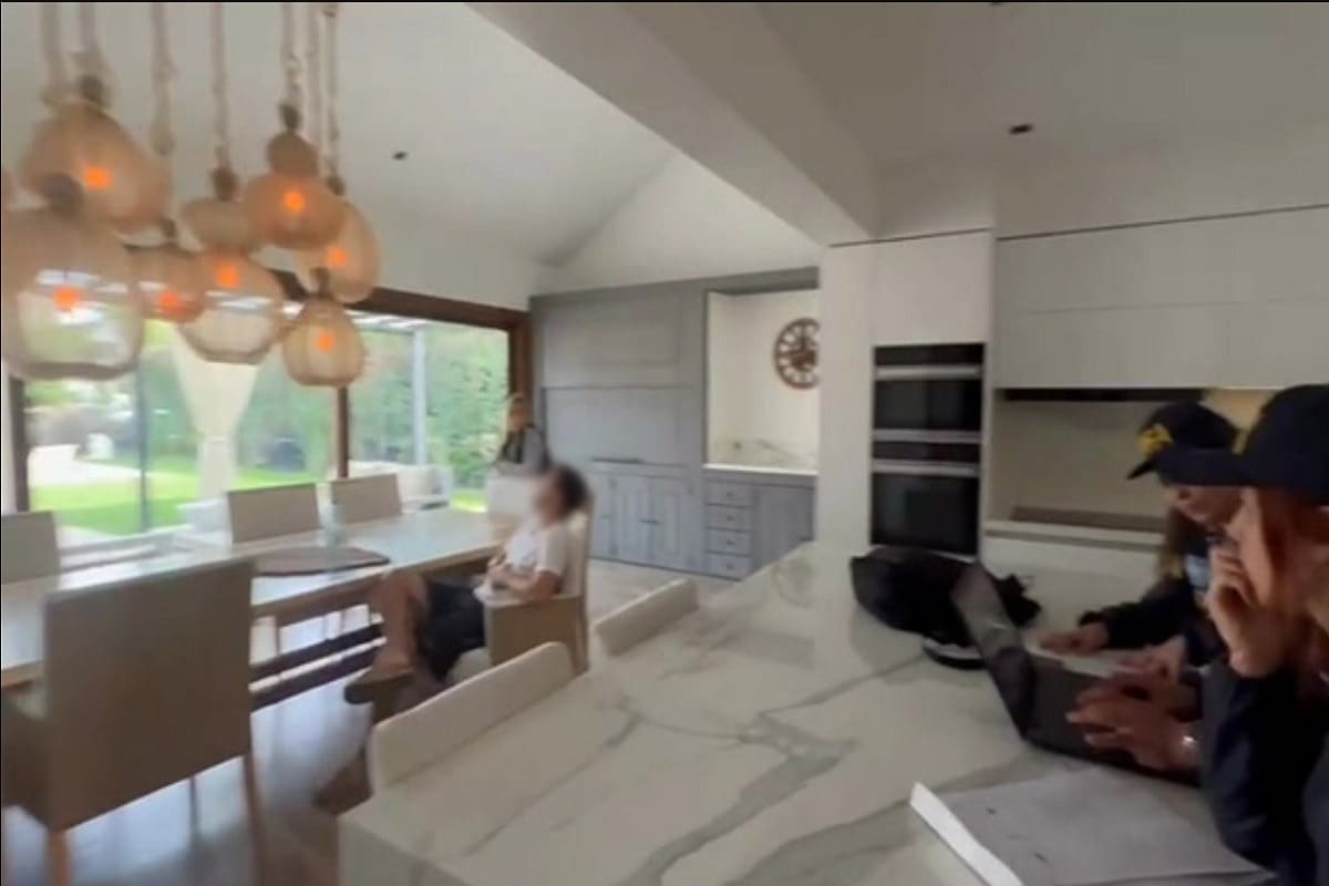 Los investigadores allanaron la casa de la sospechosa en el country Fincas de Iraola I