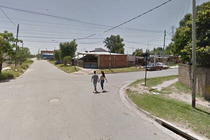 Los investigadores creen que el presunto femicida, de 19 años, engañó a la víctima para llevarla a la casa en donde encontraron el cuerpo