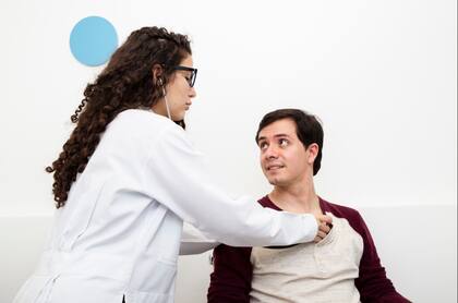 Los investigadores emplearon el puntaje LE8 de la American Heart Association, que mide hábitos como alimentación, ejercicio, tabaquismo y sueño