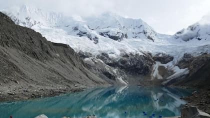 Los investigadores encontraron que 15 millones de personas viven dentro de una distancia de 50 km de un lago glaciar