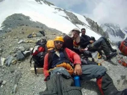 Los iraníes Aidin Bozorgi, Pouya Keivan y Mojtaba Jarahi