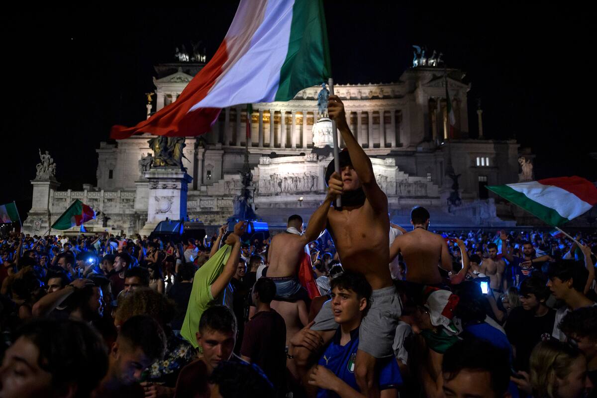 Los italianos salieron en masa a celebrar la victoria en la Eurocopa el 11 de julio de 2021