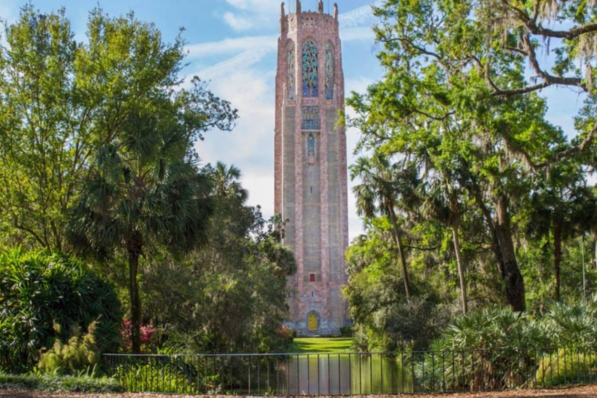Los Jardines de la Torre Bok, en Florida, parecen inspirados en un cuento infantil