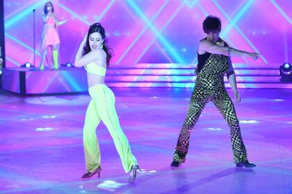 Los jovenes actores y youtubers le aportaron frescura al ritmo disco y se quedaron con el mejor puntaje en lo que va de la ronda