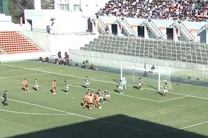 Los jóvenes japoneses y una ronda en el área que terminó en gol