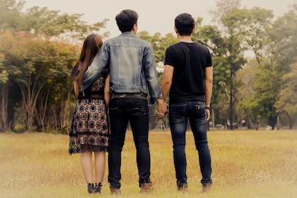 Los jóvenes no heterosexuales son los más predispuestos a tener una relación abierta.