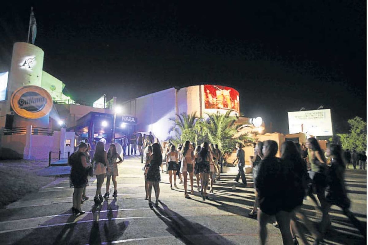 Los jóvenes son los protagonistas de la noche de Pinamar