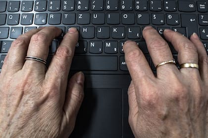 Los jubilados con haberes inferiores a $25.922 pueden buscar su turno con la fecha de terminación de su DNI.