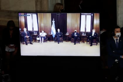 Los jueces siguieron juntos el áspero discurso de Alberto Fernández