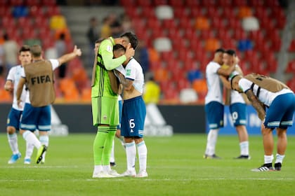 Los jugadores argentinos, desolados por la eliminación.