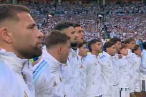 La emoción de los jugadores de la selección argentina al cantar el Himno Nacional