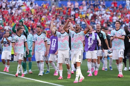 Los jugadores de Bélgica festejan la clasificación a los cuartos de final del Mundial 2026, donde enfrentarán a España tras golear 4-1 a Estados Unidos en Seattle