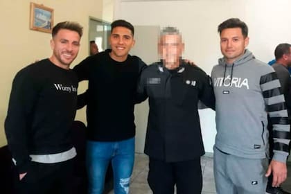 Los jugadores de Boca que acompañaron a Di Zeo a la unidad penitenciaria de Florencio Varela