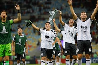 Maracanazo y samba: la intimidad de la hazaña del equipo que vale 14 veces menos que Flamengo