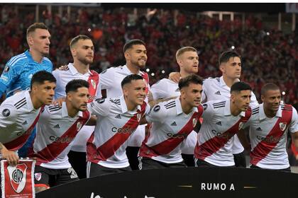 Los jugadores de River que iniciaron el partido ante Inter en Porto Alegre
