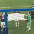 Los jugadores de Tigre mostraron una bandera de Malvinas idéntica a la de la selección argentina en el Mundial