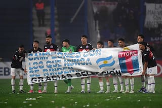 Bandera y golazo a lo Julián Alvarez: Tigre aplastó a Nacional en Uruguay por la Copa Sudamericana