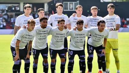 Los jugadores de Valladolid, en apoyo a Ceuta