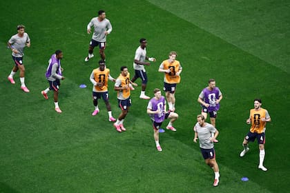 Los jugadores ingleses en la entrada en calor