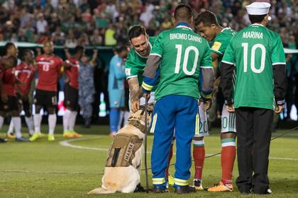 Los jugadores mexicanos con Frida