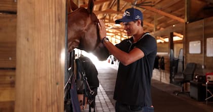 Los jugadores y sus caballos, un equipo