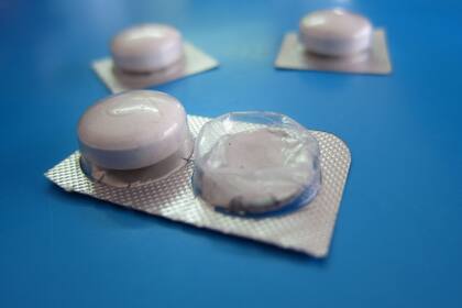 Los laboratorios farmacéuticos aseguran que hace un mes que no acceden a dólares para importar insumos y medicamentos.