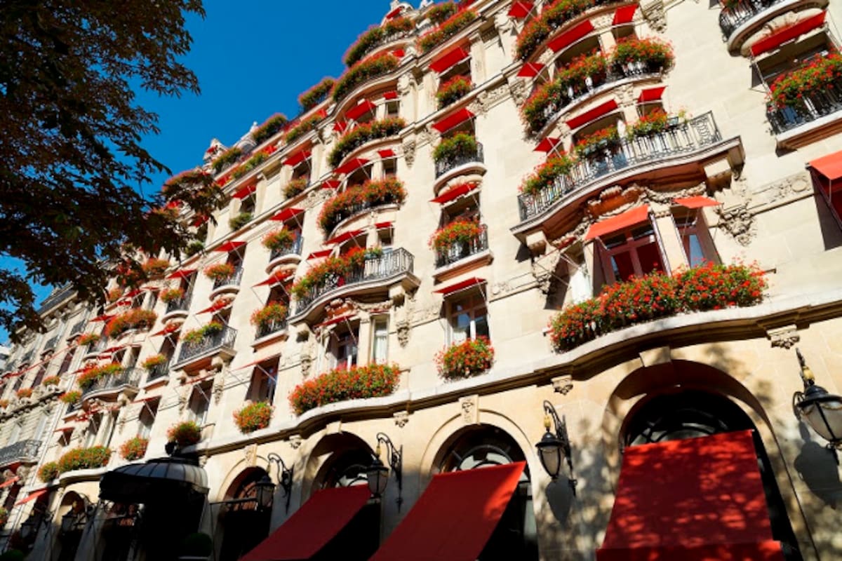 Los ladrones treparon la fachada para entrar al hotel