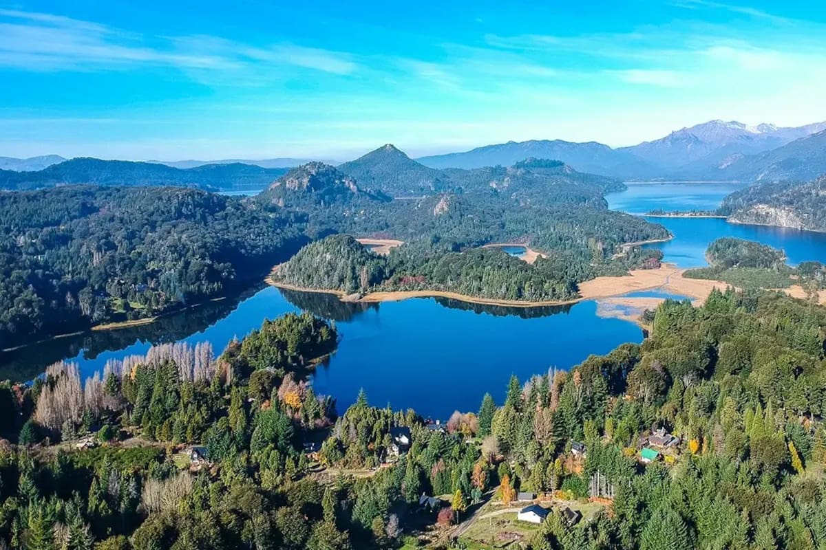 Los lagos de Bariloche son ideales para practicar este juego