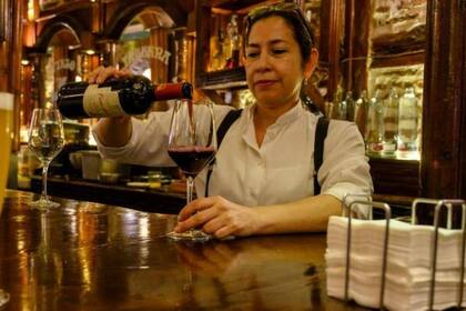 Los latinoamericanos cubren muchos puestos de trabajo que no desean los trabajadores locales