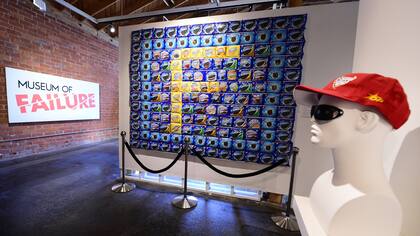 Los lentes Magneto de Nike están en la exposición