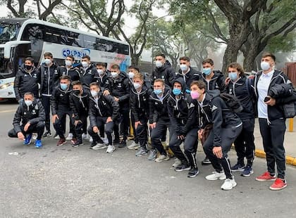 Los Leoncitos que se aprestaban a formar parte del torneo en Santiago de Chile
