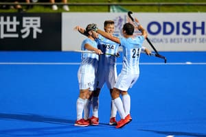 Los Leones se ilusionan con la defensa del título en Tokio 2020: en la imagen, Lucas Vila, Lucas Martínez y Nicolás Cicileo