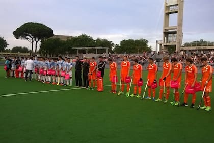 Los Leones se impusieron por 5-4 ante Holanda