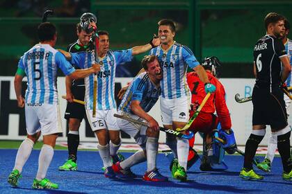 Los Leones volvieron a ganar y sueñan en India