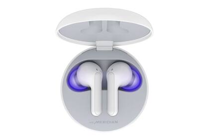 Los LG TONE Free son los nuevos auriculares inalámbricos de la compañía, que integran un estuche de carga con luz ultravioleta que los desinfecta