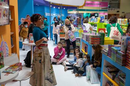 Los libros para chicos y jóvenes lideran las temáticas del sector editorial local