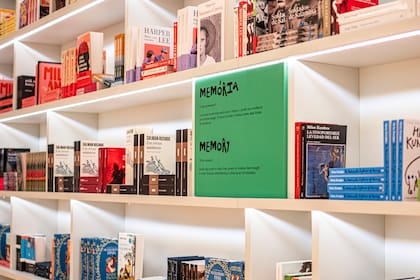 Los libros se presentan de manera sencilla para poder encontrarlos visualmente