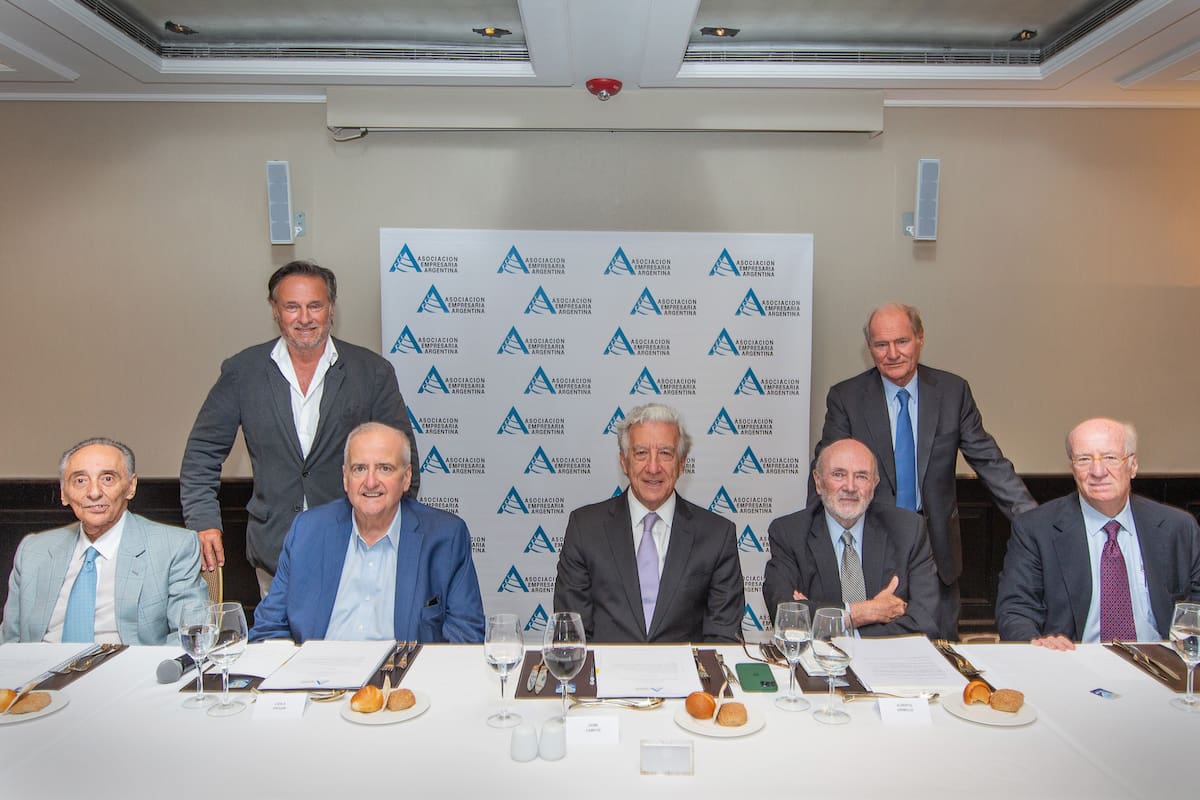 Los líderes de AEA, en un encuentro anterior; ahora organiza un evento por sus 20 años
