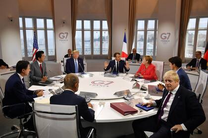 Los líderes del G-7 reunidos, ayer, en Biarritz