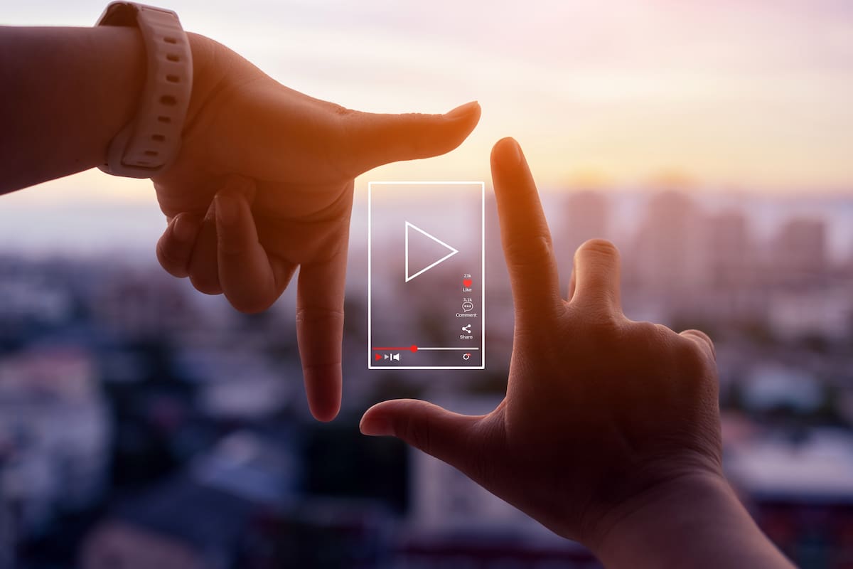 Los llamados “microdramas” —series ultracortas pensadas para TikTok y celulares— empiezan a reformular la tradición latinoamericana de la telenovela