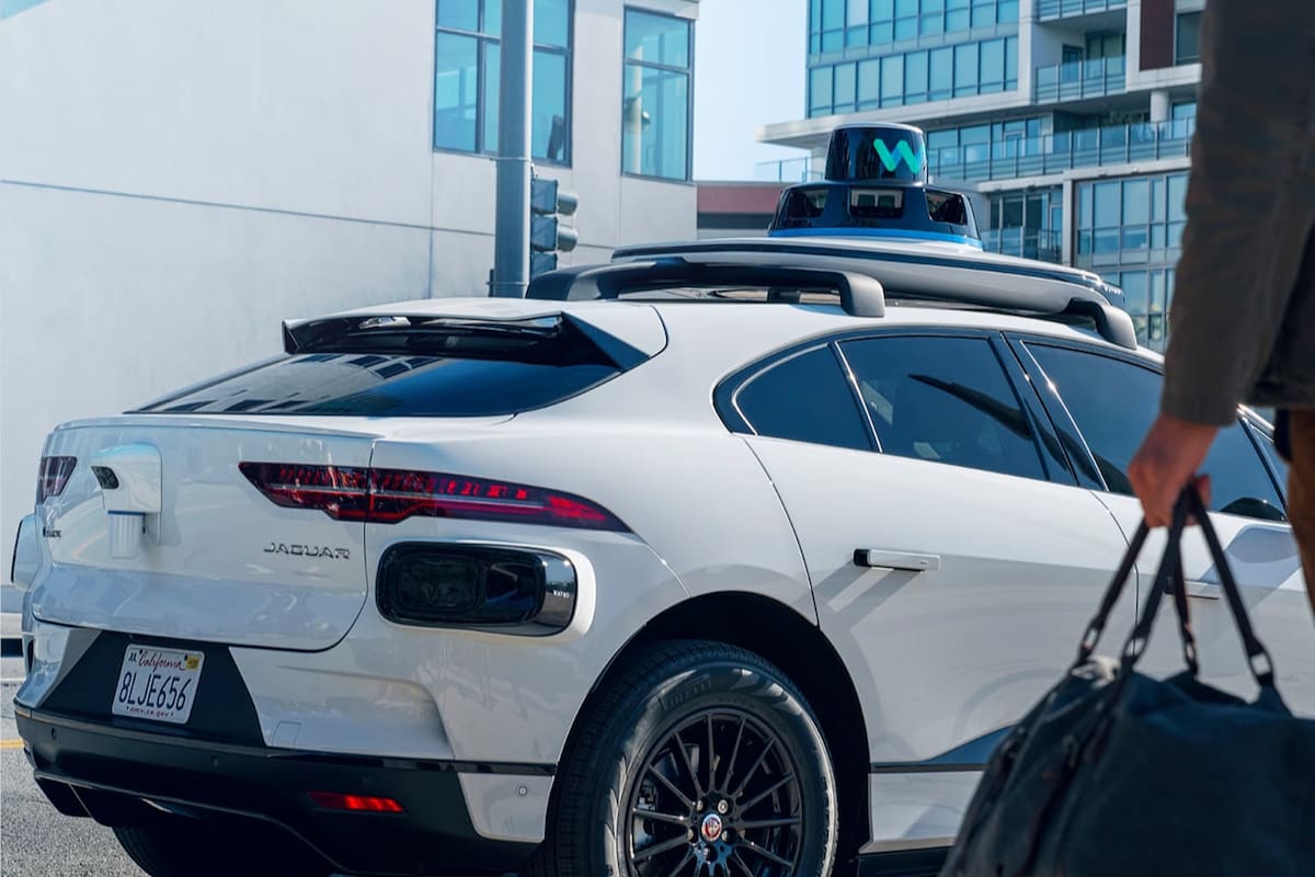 Los llamados "robotaxis" operaban únicamente por las noches, como parte de una fase de prueba en San Francisco, California