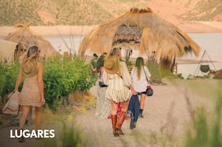 El sunset con música electrónica para bailar a cielo abierto entre las montañas